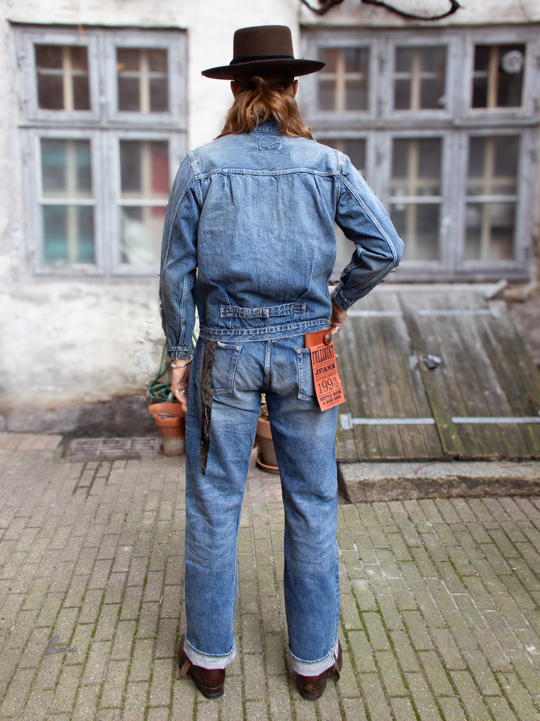 THEREDTHREAD S V-shape denim 1 ブルー　Blue JXTOKYO WIDE FOLD HW JEANS R254 DNM SN | Medium Blue | JJXX®