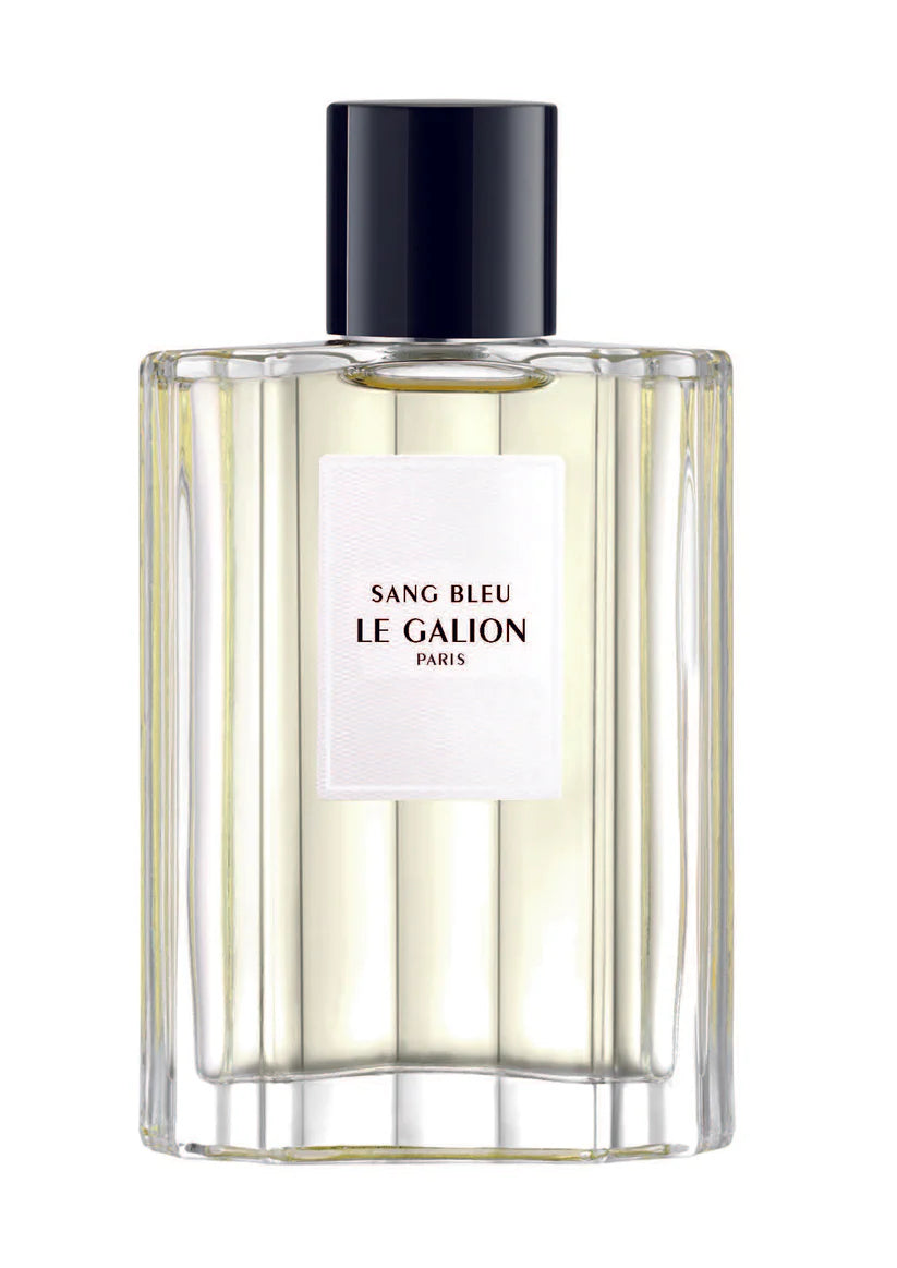 Le Galion – Wardrobe 19
